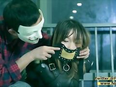 Fejira com, Girl gets leather single glove torture