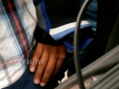 Touch tocando pierna en el Metro