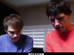 Posh Dream-MILF Mercedes lets 2 Morons MFM her! :O